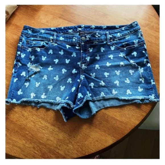 TORRID Disney Mickey Mouse Print Jean Shorts - Picture 3 of 7